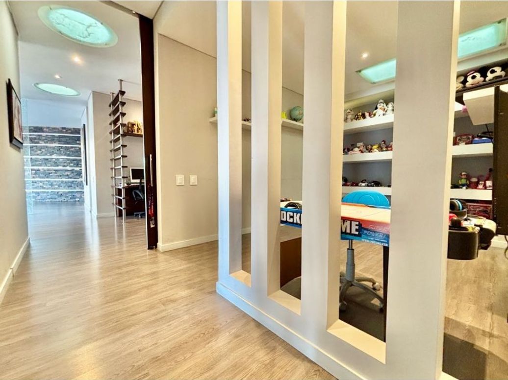 Apartamento de 3 alcobas en venta en Molinos Norte, Bogotá, 246 m² · foto 16 de 20
