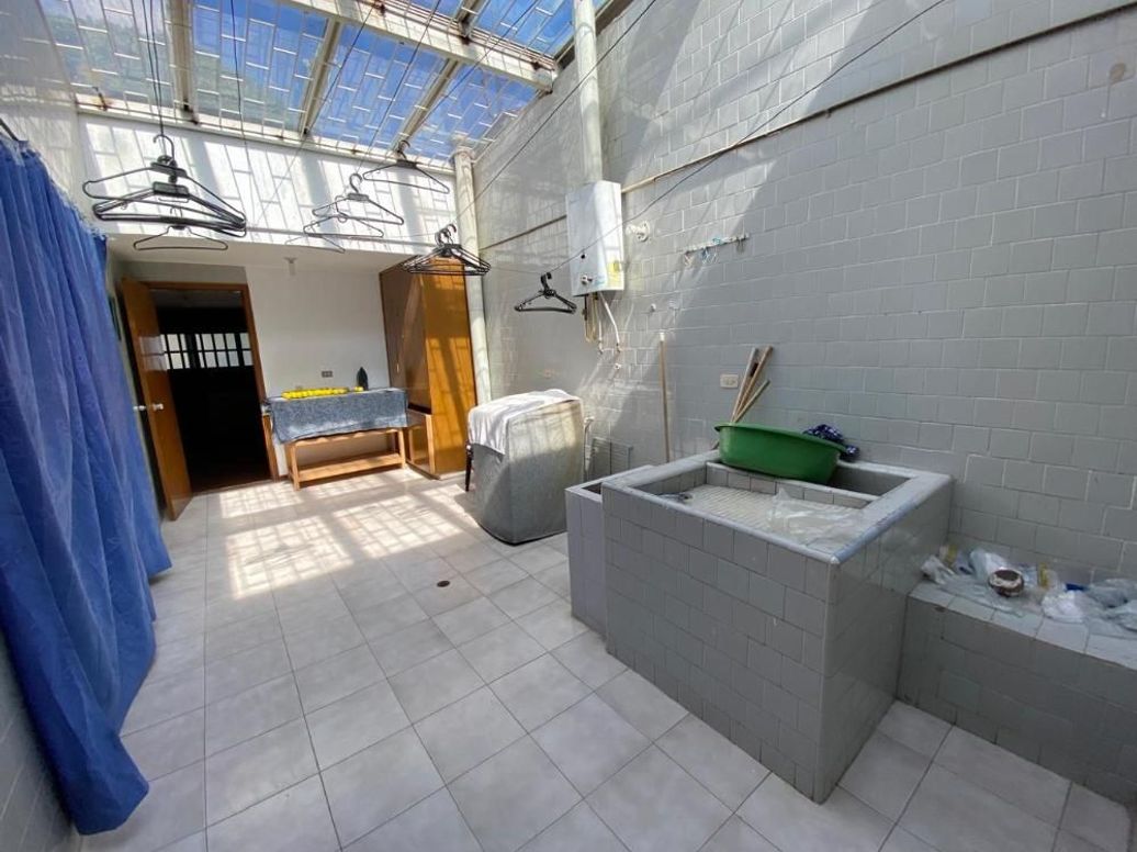 Casa de 4 alcobas en venta en Los Cedros, Bogotá, 405 m² · foto 9 de 20