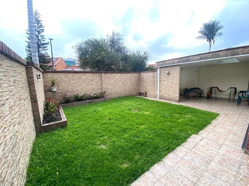 Casa de 4 alcobas en venta en Niza Suba, Bogotá, 305 m² · foto 10 de 20