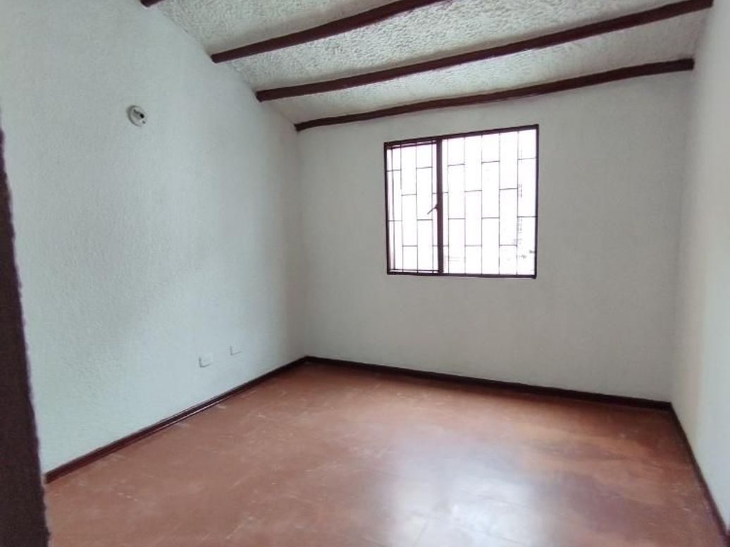 Casa de 5 alcobas en venta en Villa Del Rio, Bogotá, 380 m² · foto 9 de 14