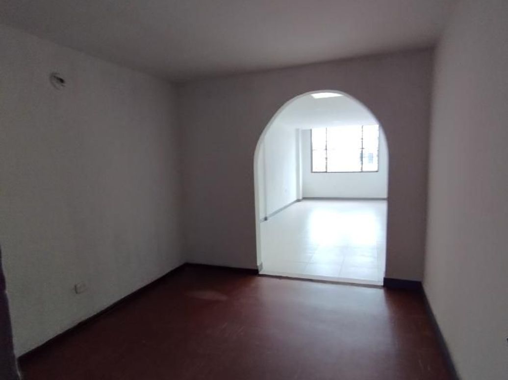 Casa de 5 alcobas en venta en Villa Del Rio, Bogotá, 380 m² · foto 8 de 14