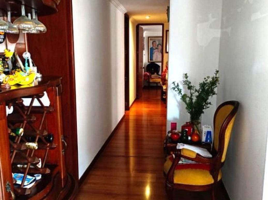 Apartamento de 3 alcobas en venta en San José Del Prado, Bogotá, 150 m² · foto 14 de 20