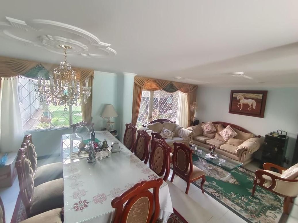 Casa de 4 alcobas en venta en Las Villas, Bogotá, 378 m² · foto 7 de 20