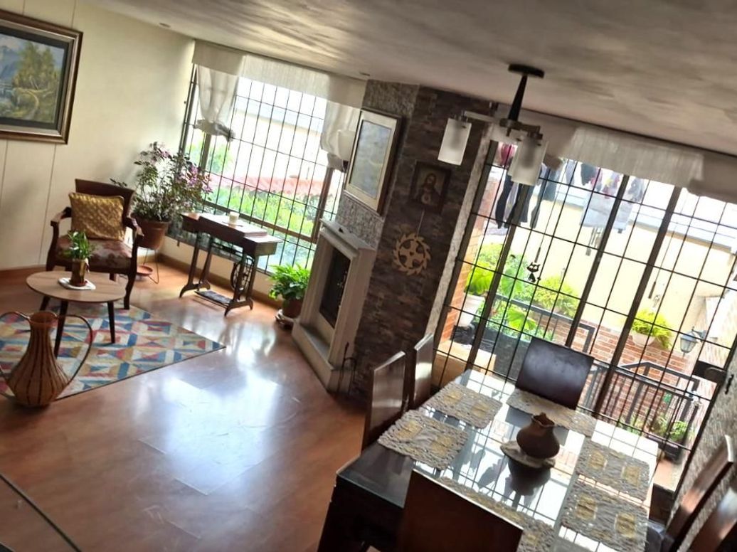 Casa de 4 alcobas en venta en Las Villas, Bogotá, 197 m² · foto 4 de 18
