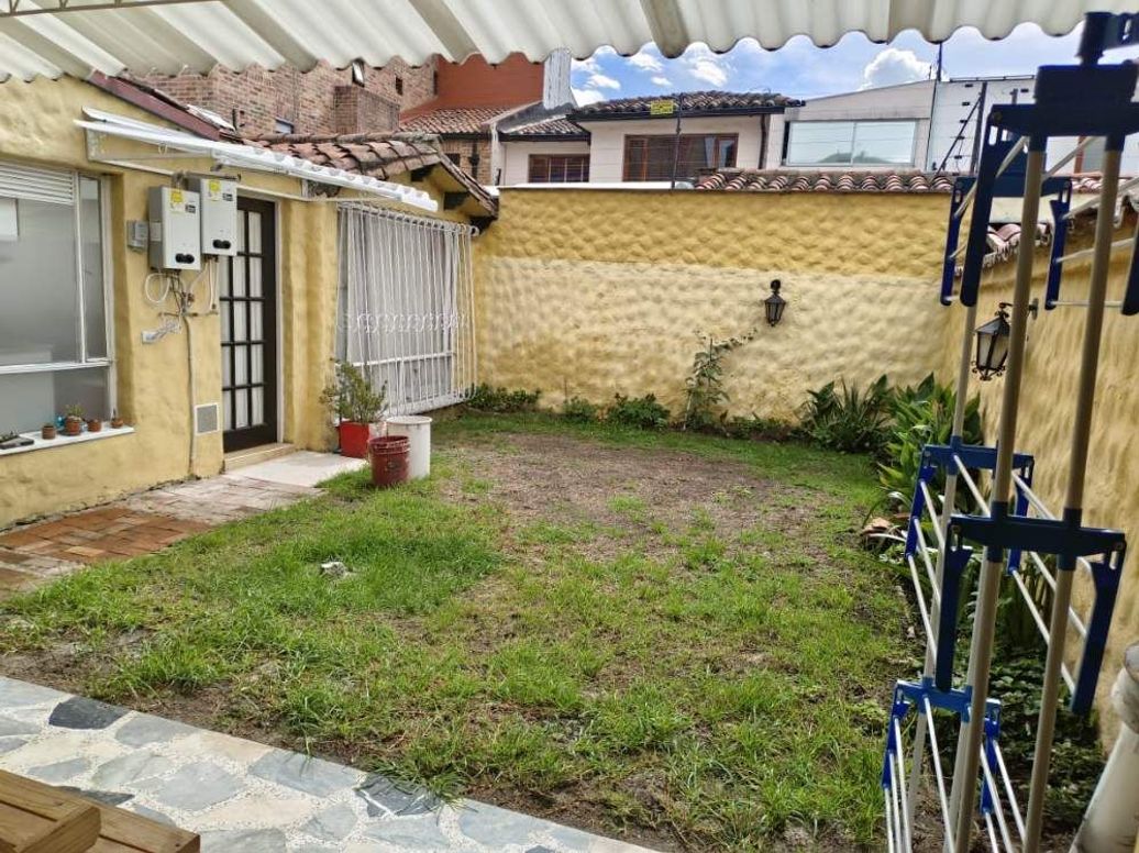 Casa de 4 alcobas en venta en San José Del Prado, Bogotá, 275 m² · foto 4 de 20