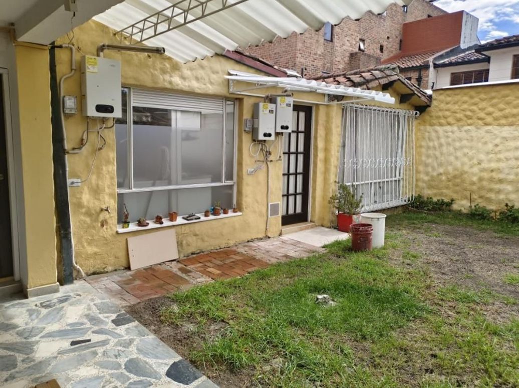 Casa de 4 alcobas en venta en San José Del Prado, Bogotá, 275 m² · foto 3 de 20