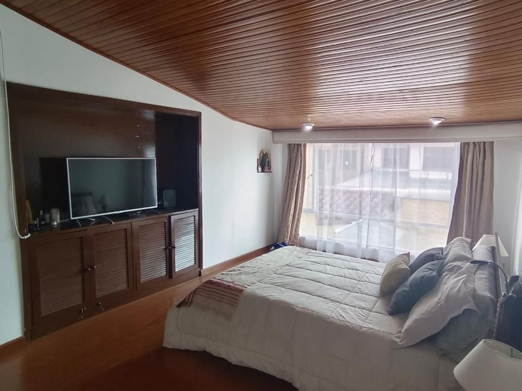 Casa de 4 alcobas en venta en San José Del Prado, Bogotá, 275 m² · foto 13 de 20