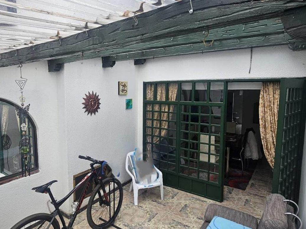 Casa de 3 alcobas en venta en Santa Barbara Central, Bogotá, 240 m² · foto 20 de 20