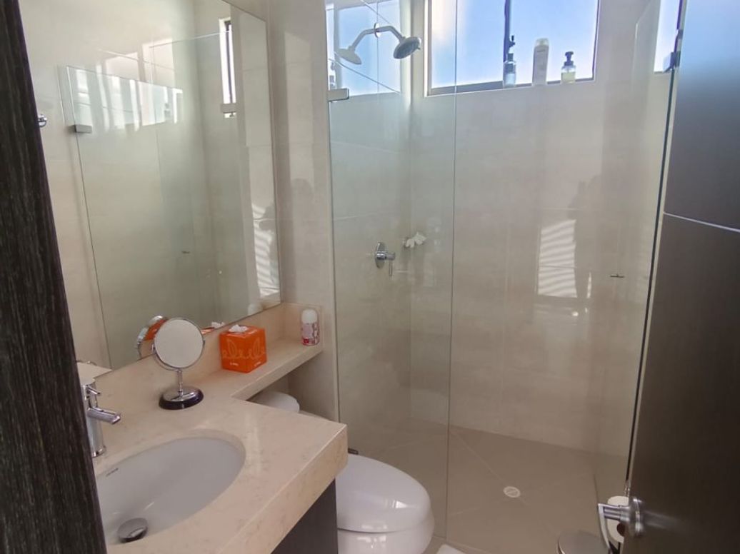 Apartamento de 3 alcobas en venta en Ub. Delicias Del Carmen, Bogotá, 177 m² · foto 6 de 20
