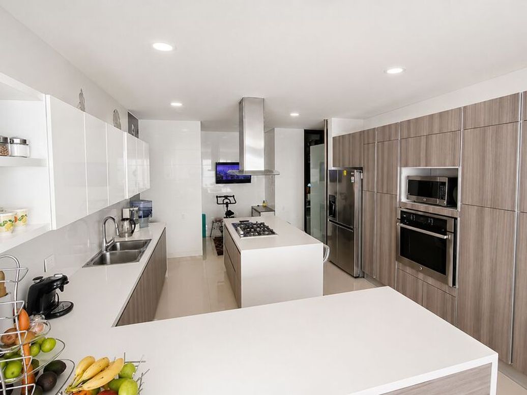 Apartamento de 3 alcobas en venta en Ub. Delicias Del Carmen, Bogotá, 177 m² · foto 16 de 20