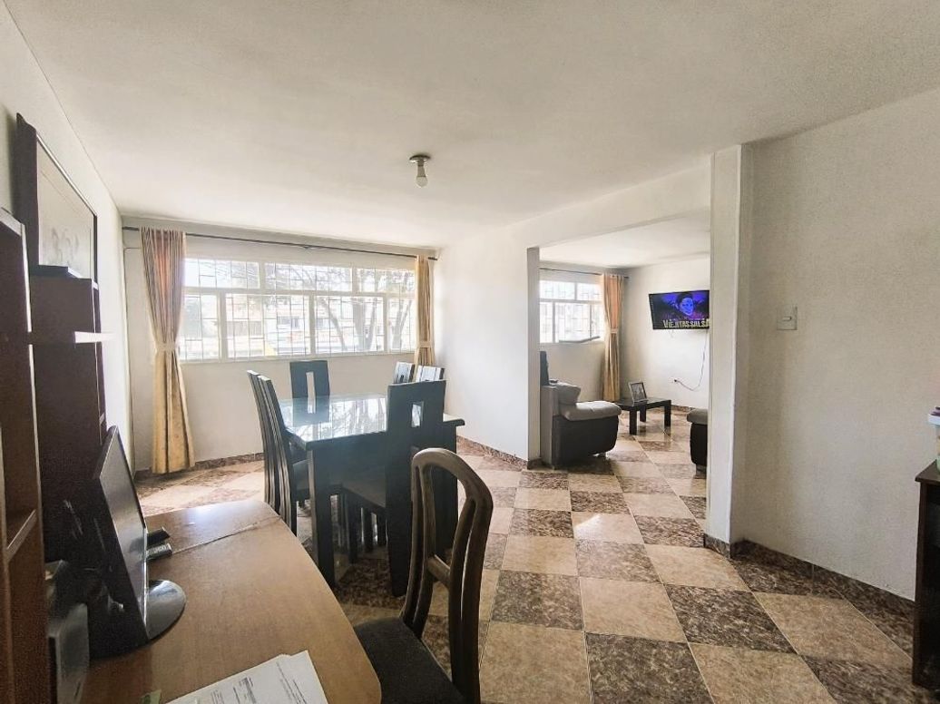 Casa de 6 alcobas en venta en Autopista Muzu, Bogotá, 291 m² · foto 15 de 20