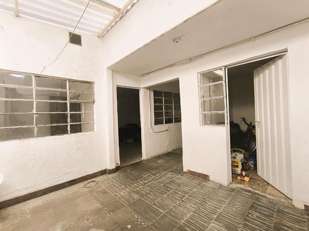 Casa de 6 alcobas en venta en Autopista Muzu, Bogotá, 291 m² · foto 4 de 20