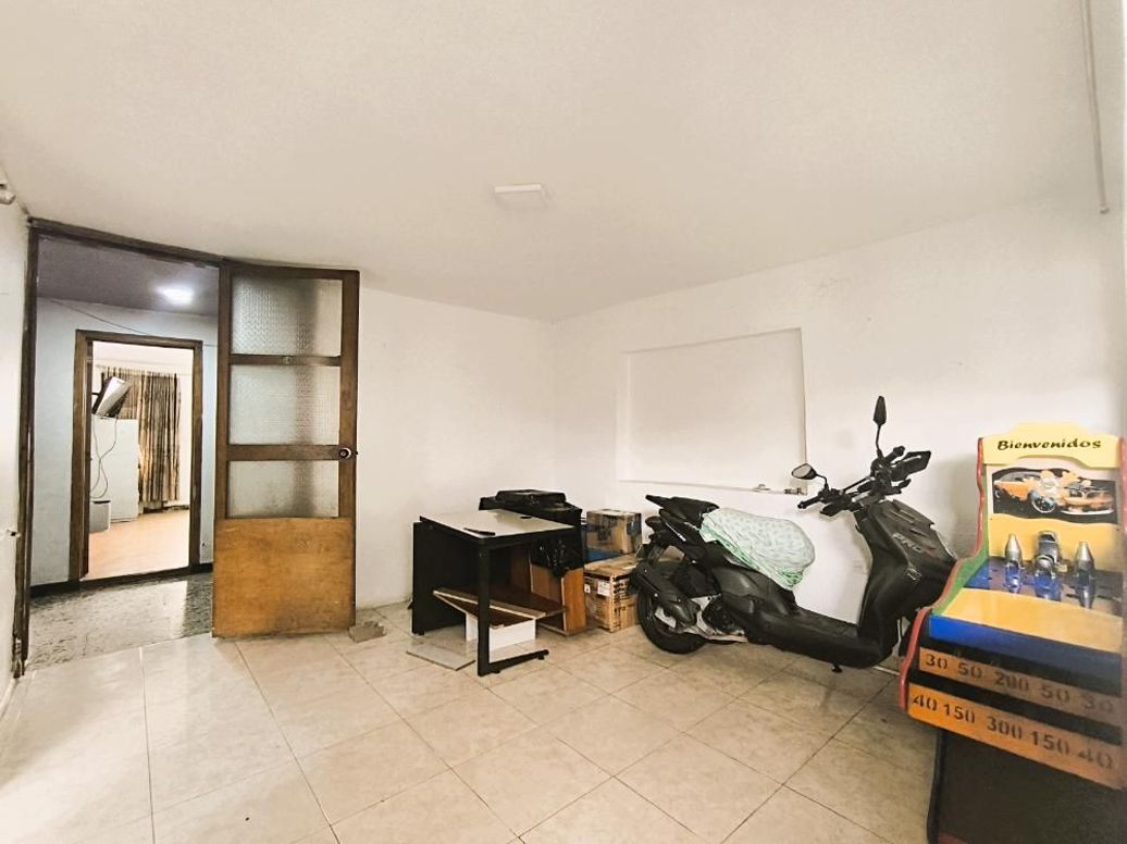 Casa de 6 alcobas en venta en Autopista Muzu, Bogotá, 291 m² · foto 5 de 20