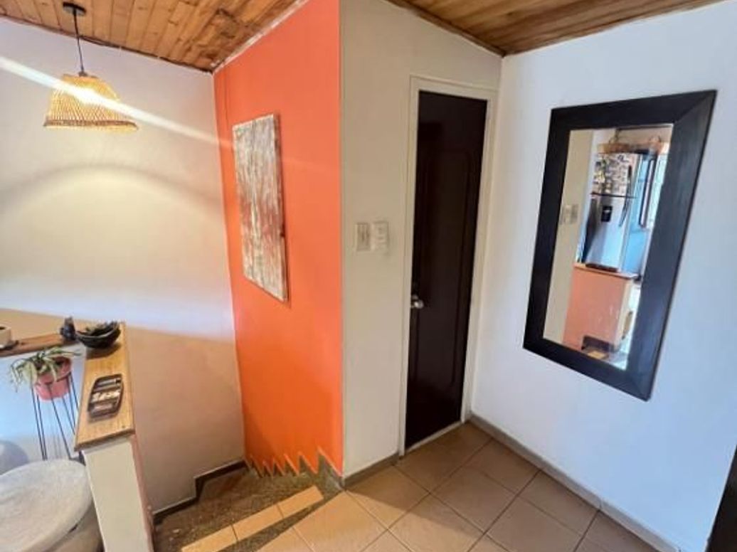 Casa de 6 alcobas en venta en Santa Fe, Bogotá, 400 m² · foto 9 de 15