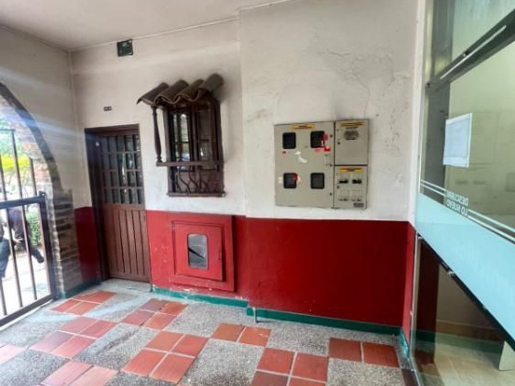 Casa de 6 alcobas en venta en Santa Fe, Bogotá, 400 m² · foto 11 de 15