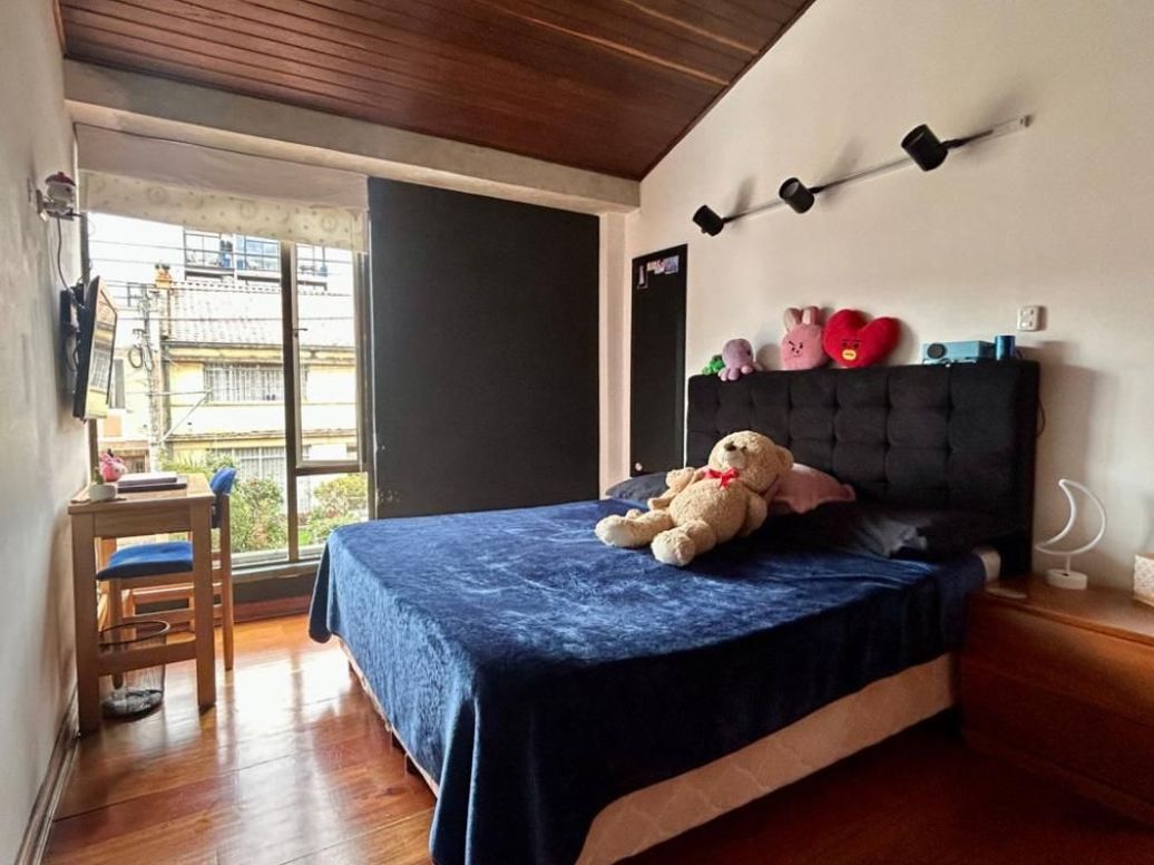 Casa de 6 alcobas en venta en Campin Occidental, Bogotá, 480 m² · foto 13 de 20