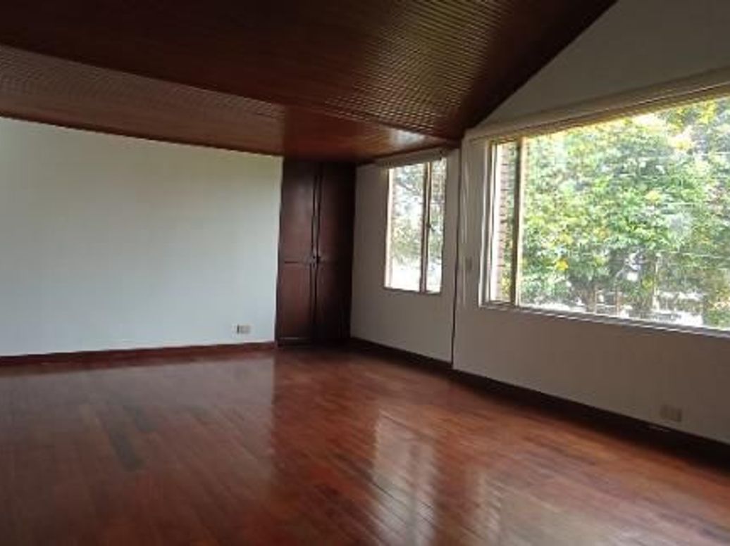 Casa de 4 alcobas en venta en Julio Flórez, Bogotá, 183 m² · foto 2 de 20