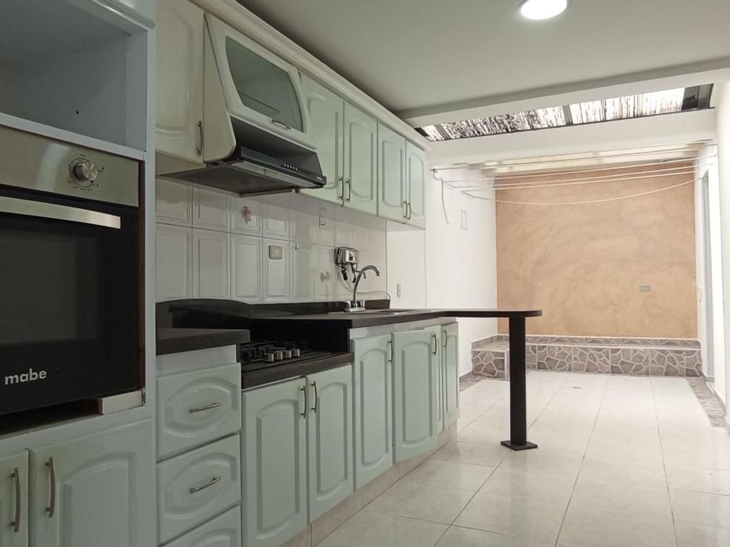 Casa de 4 alcobas en venta en Julio Flórez, Bogotá, 183 m² · foto 14 de 20