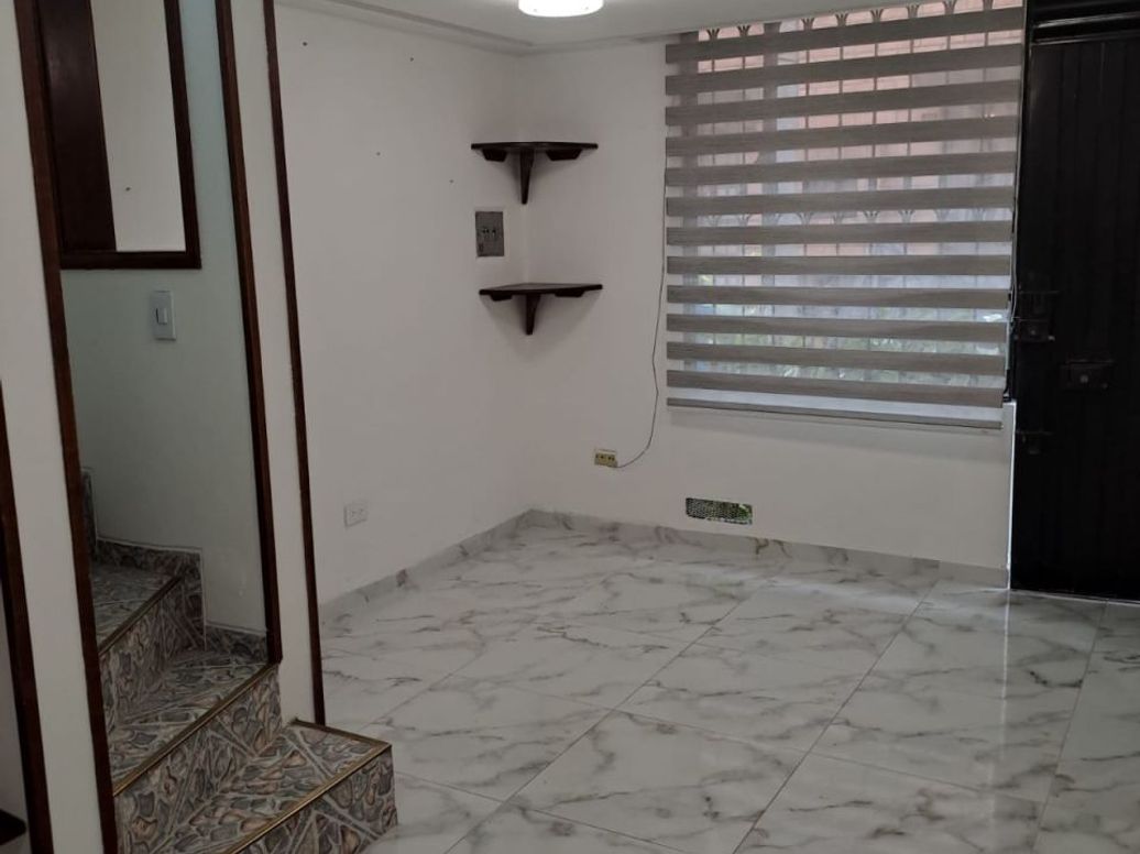 Casa de 4 alcobas en venta en Las Margaritas, Bogotá, 46 m² · foto 2 de 20