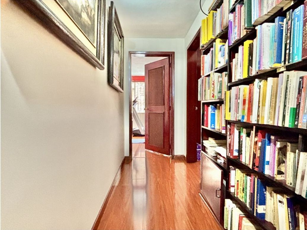 Apartamento de 3 alcobas en venta en El Refugio, Bogotá, 180 m² · foto 12 de 16