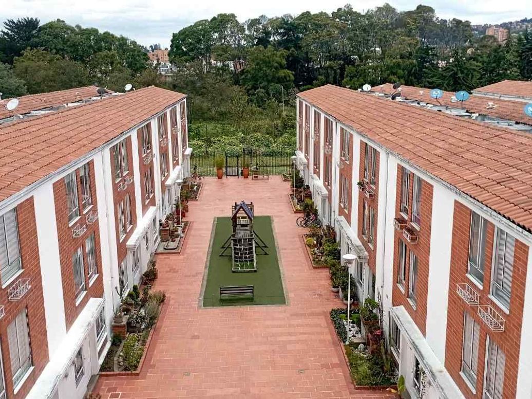 Casa de 3 alcobas en venta en Prado Veraniego Sur, Bogotá, 151 m² · foto 19 de 20