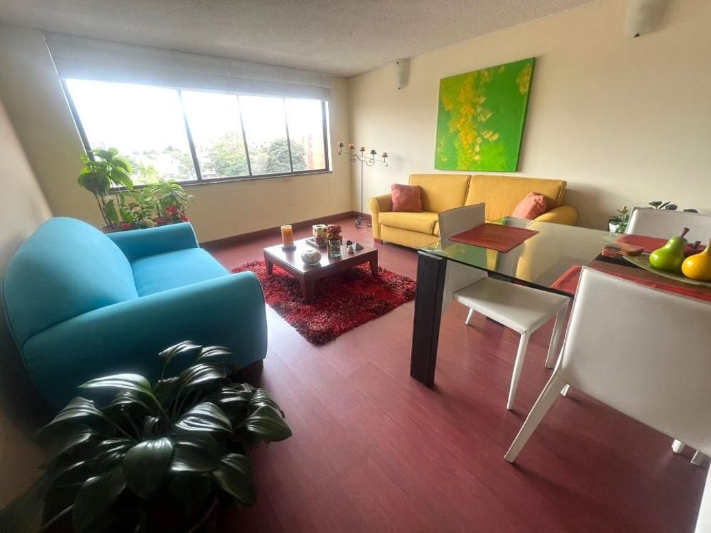 Apartamento de 4 alcobas en venta en Ub. Cordoba, Bogotá, 113 m² · foto 3 de 20