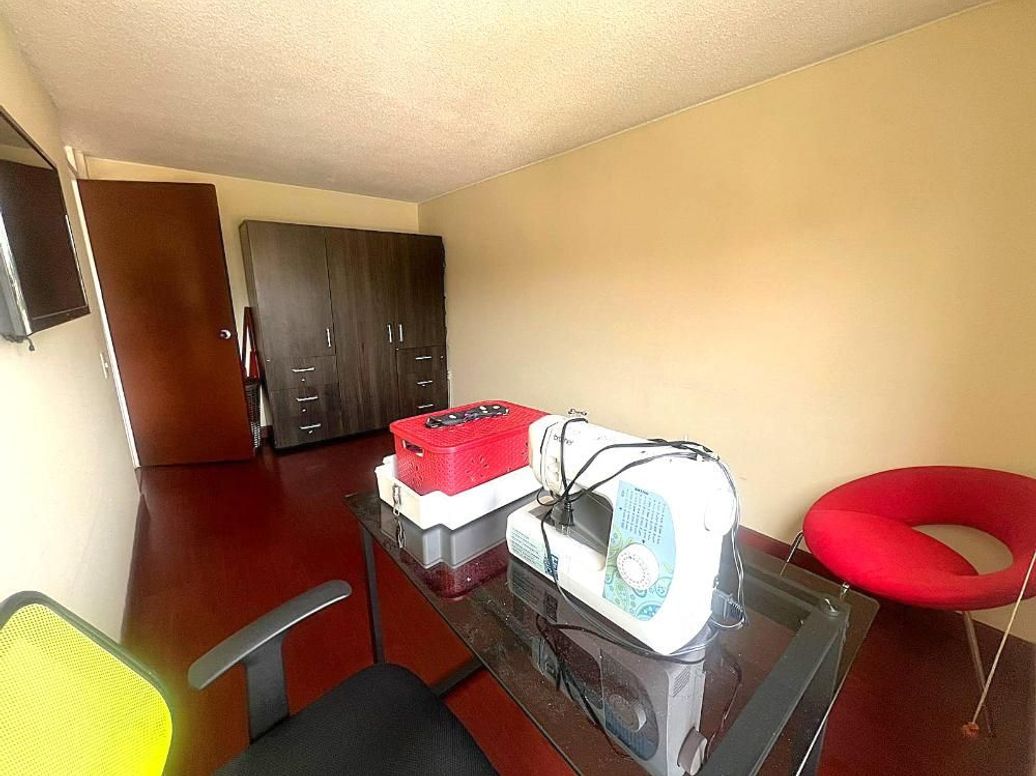 Apartamento de 4 alcobas en venta en Ub. Cordoba, Bogotá, 113 m² · foto 8 de 20