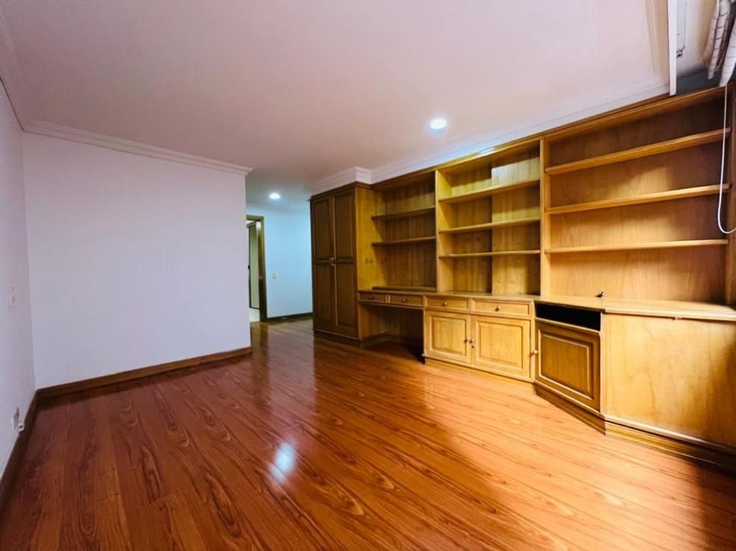 Apartamento de 5 alcobas en venta en Bellavista, Bogotá, 196 m² · foto 13 de 20