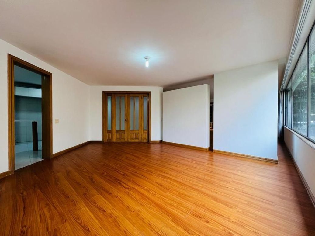 Apartamento de 5 alcobas en venta en Bellavista, Bogotá, 196 m² · foto 2 de 20