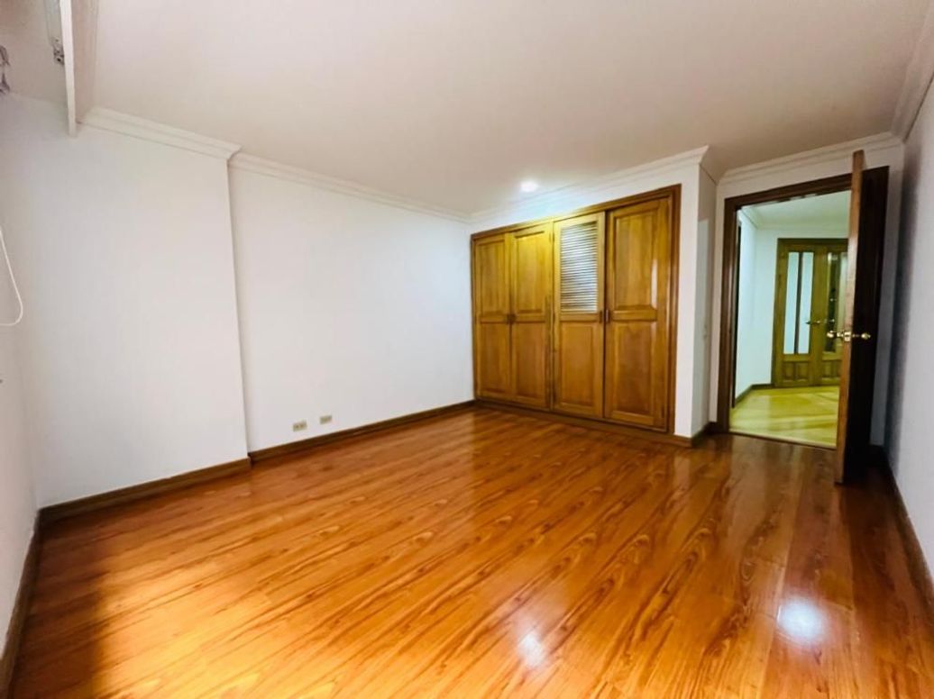 Apartamento de 5 alcobas en venta en Bellavista, Bogotá, 196 m² · foto 19 de 20
