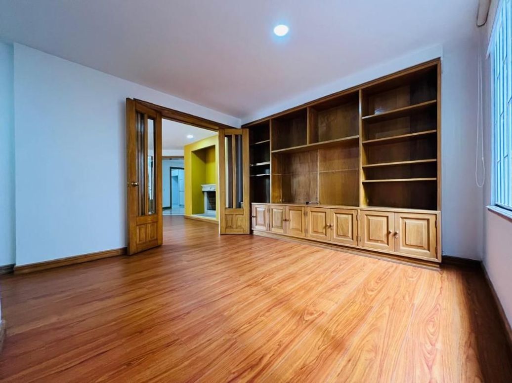 Apartamento de 5 alcobas en venta en Bellavista, Bogotá, 196 m² · foto 6 de 20