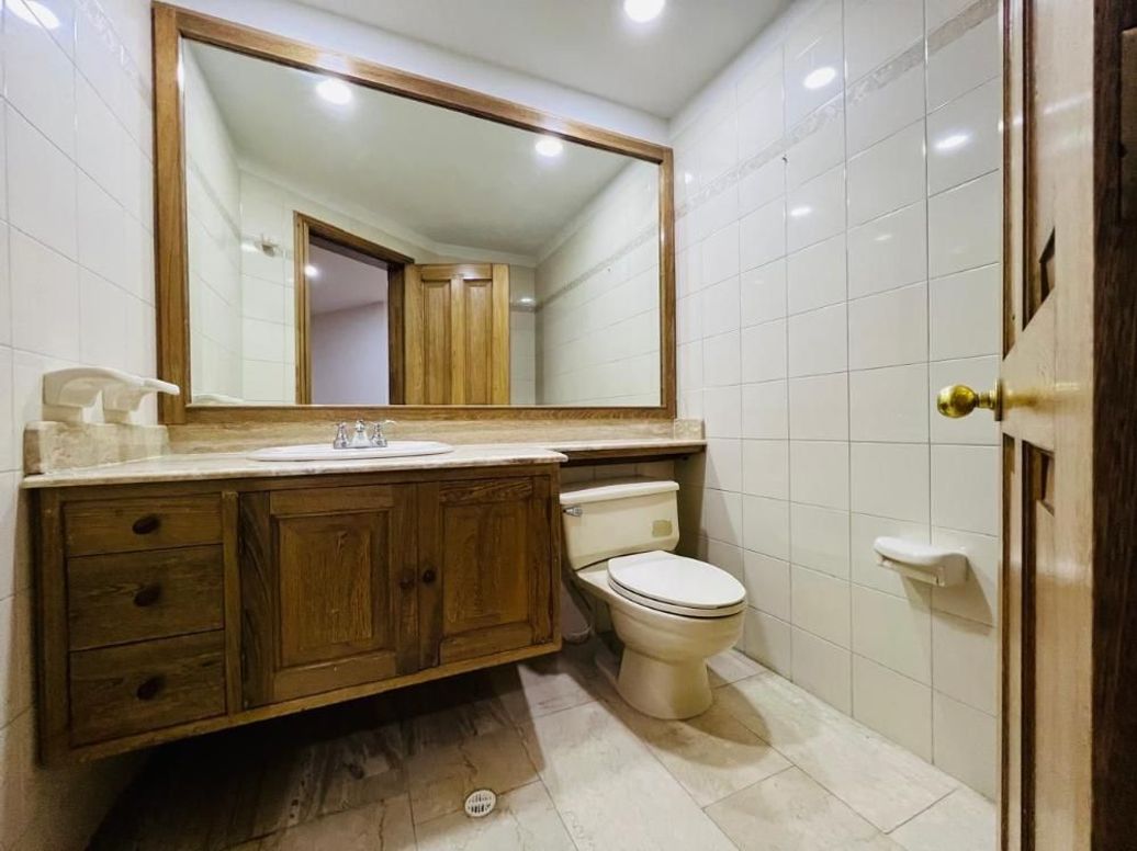 Apartamento de 5 alcobas en venta en Bellavista, Bogotá, 196 m² · foto 8 de 20
