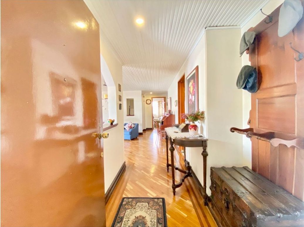 Apartamento de 3 alcobas en venta en Chico Norte Et. Iii, Bogotá, 143 m² · foto 2 de 20