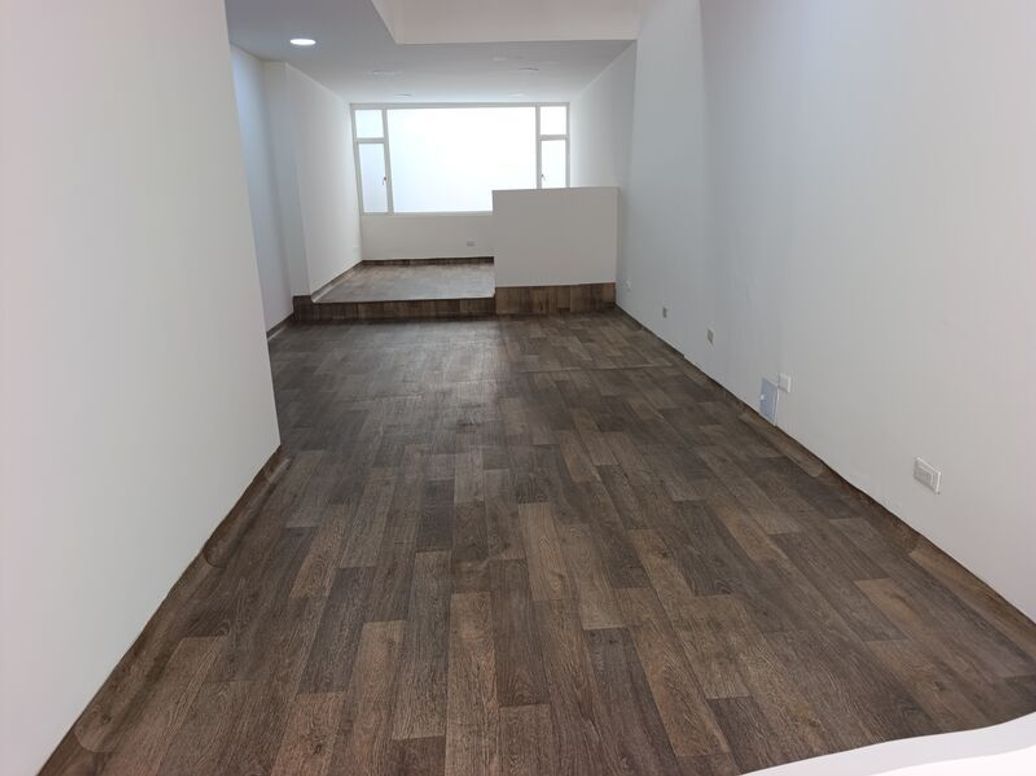 Casa de 3 alcobas en venta en Quinta Paredes, Bogotá, 230 m² · foto 2 de 16