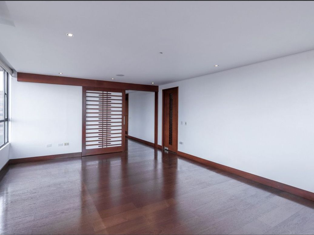 Apartamento de 5 alcobas en venta en Santa Barbara Oriental, Bogotá, 454 m² · foto 4 de 20