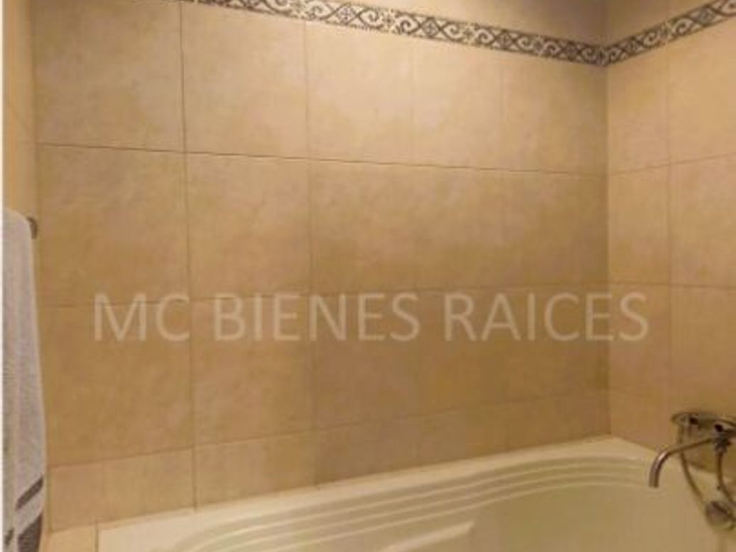 Apartamento de 3 alcobas en venta en Los Rosales, Bogotá, 257 m² · foto 7 de 17