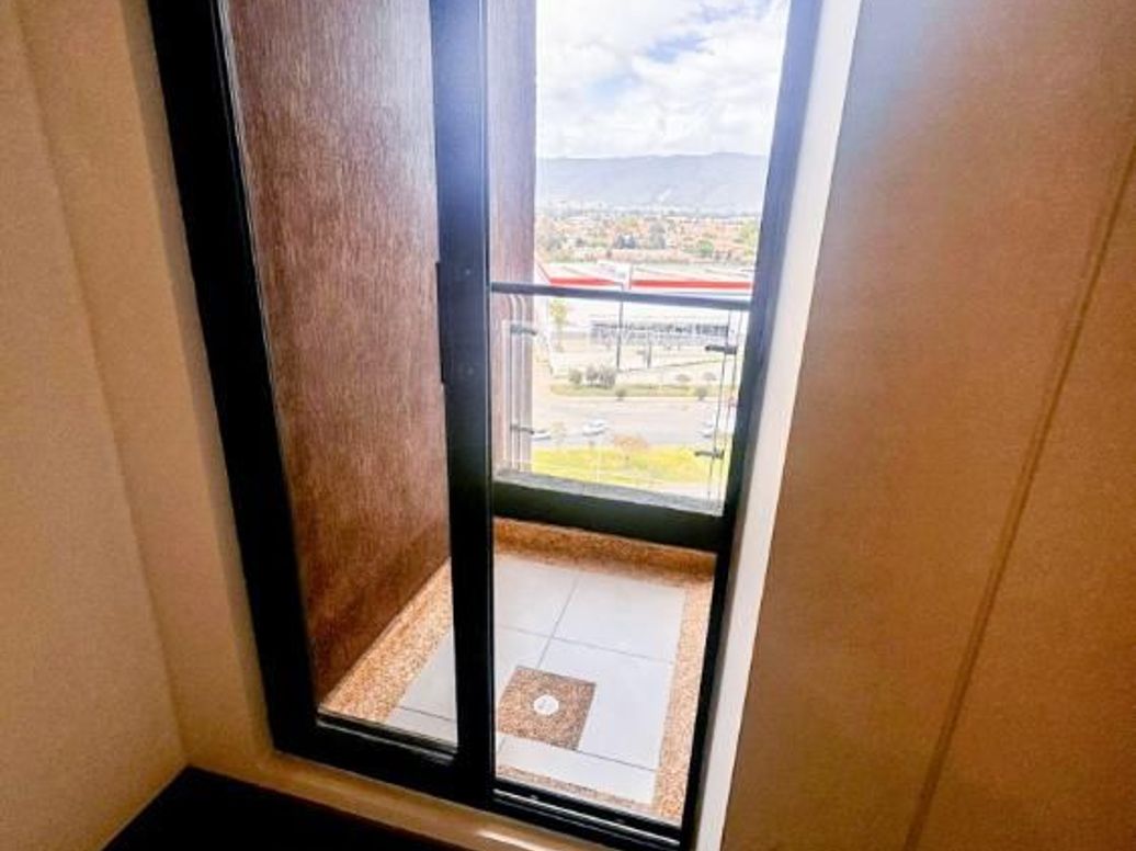 Apartamento de 2 alcobas en venta en San José De Bavaria, Bogotá, 66 m² · foto 10 de 20