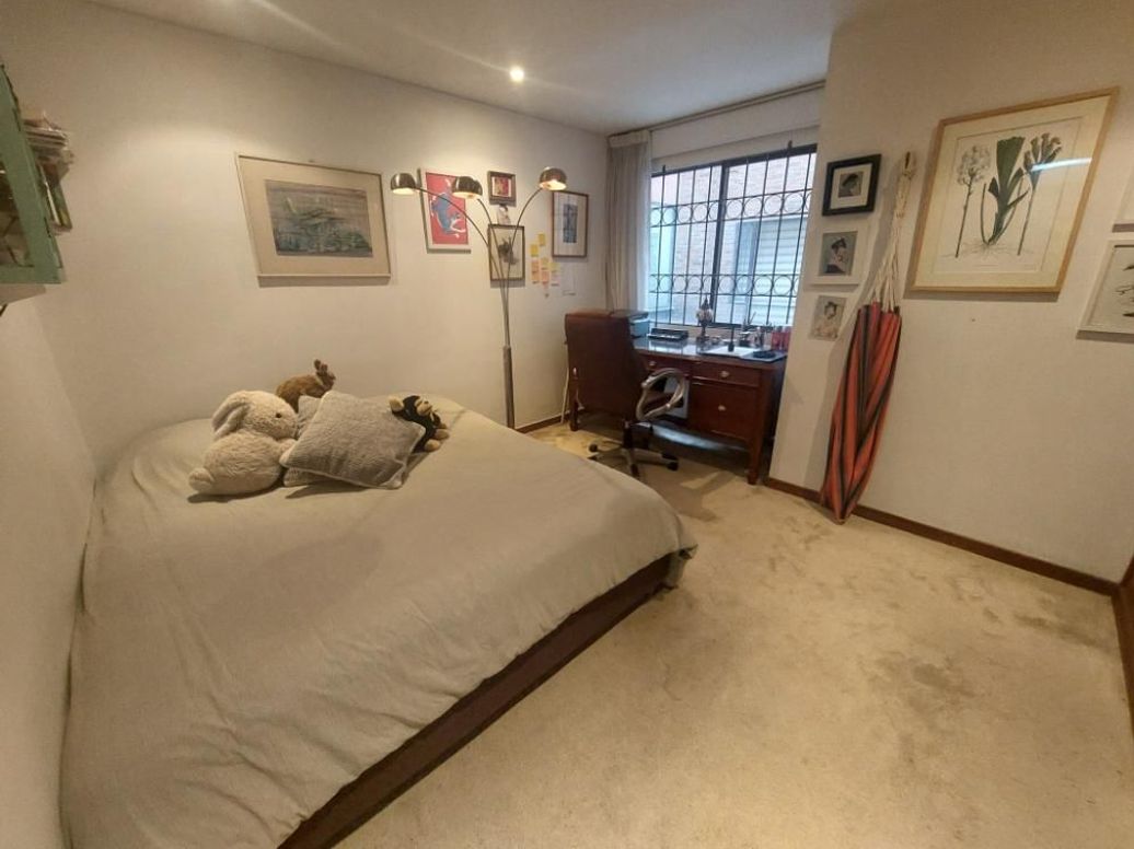 Apartamento de 3 alcobas en venta en Santa Barbara Occidental, Bogotá, 207 m² · foto 9 de 15