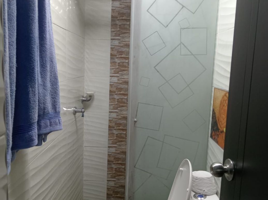 Casa de 6 alcobas en venta en Jiménez De Quesada, Bogotá, 261 m² · foto 4 de 17