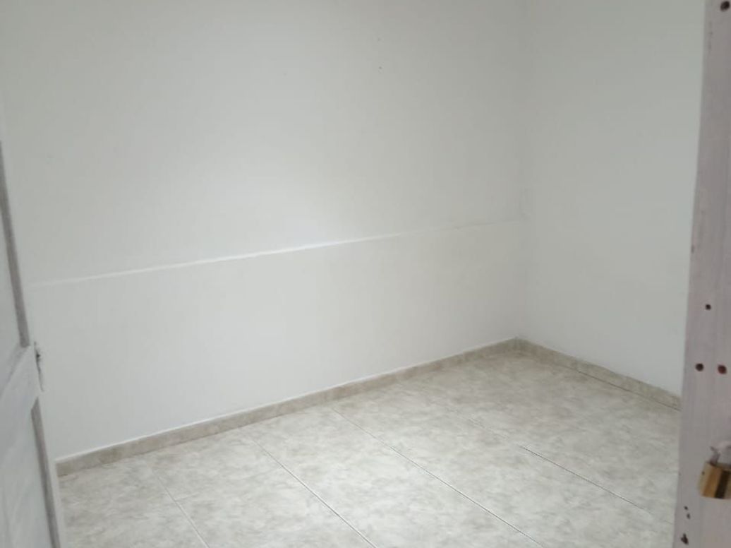 Casa de 6 alcobas en venta en Jiménez De Quesada, Bogotá, 261 m² · foto 12 de 17