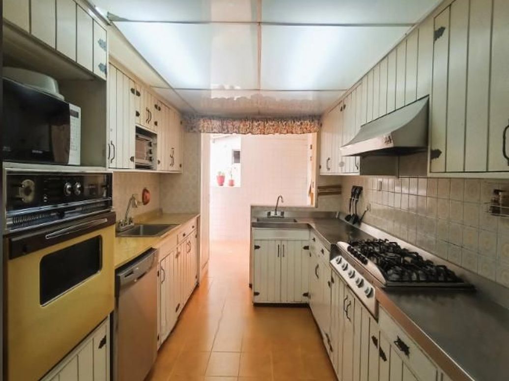Casa de 4 alcobas en venta en Molinos Norte, Bogotá, 350 m² · foto 4 de 12