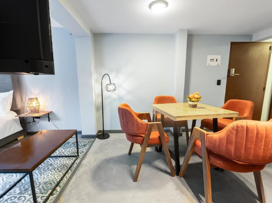 Casa de 6 alcobas en venta en María Cristina, Bogotá, 403 m² · foto 16 de 20