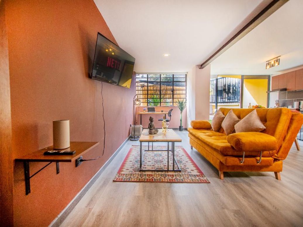 Casa de 6 alcobas en venta en María Cristina, Bogotá, 403 m² · foto 6 de 20