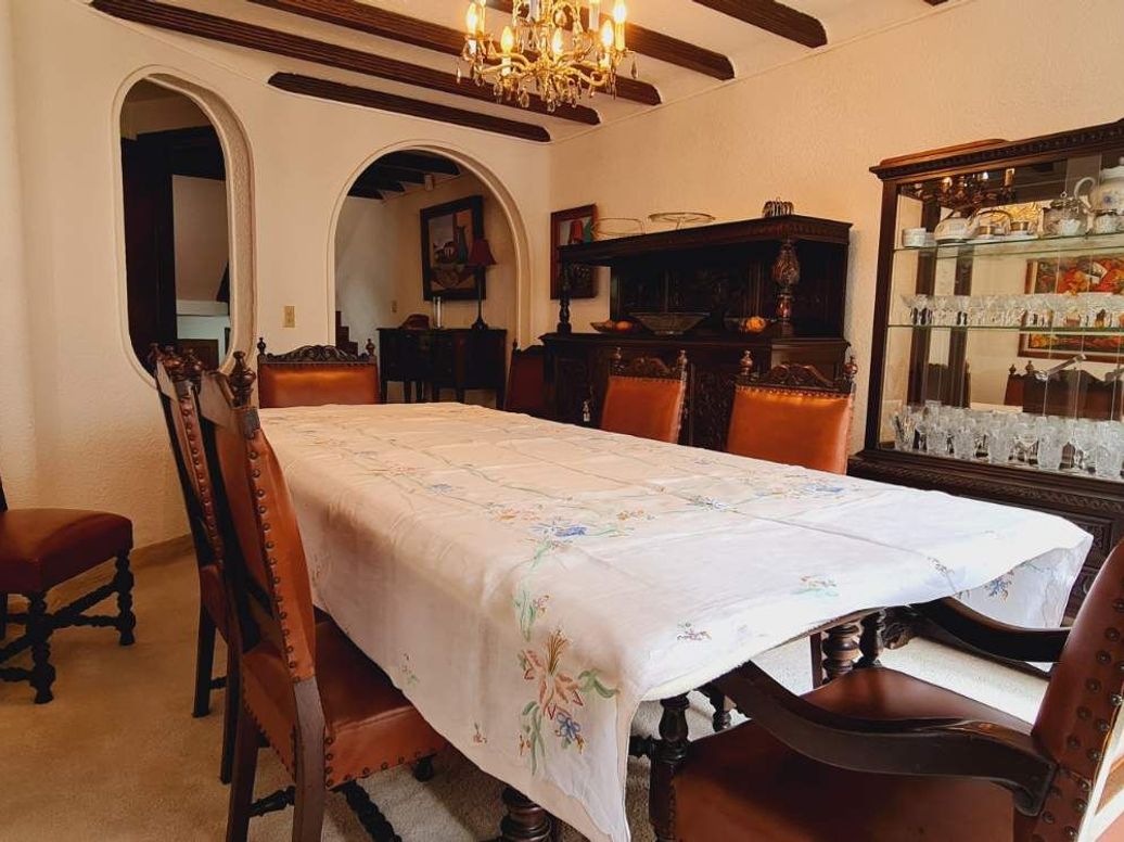 Casa de 3 alcobas en venta en Santa Barbara Central, Bogotá, 266 m² · foto 7 de 19