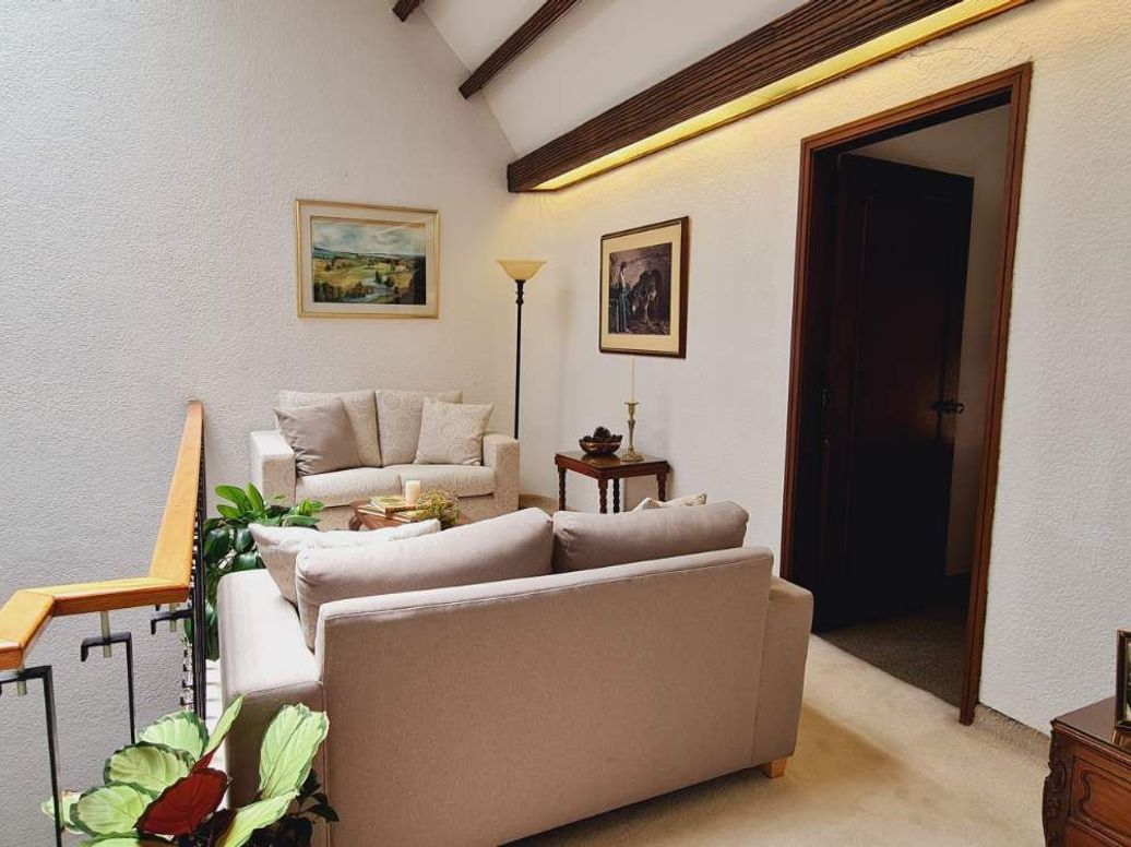 Casa de 3 alcobas en venta en Santa Barbara Central, Bogotá, 266 m² · foto 16 de 19