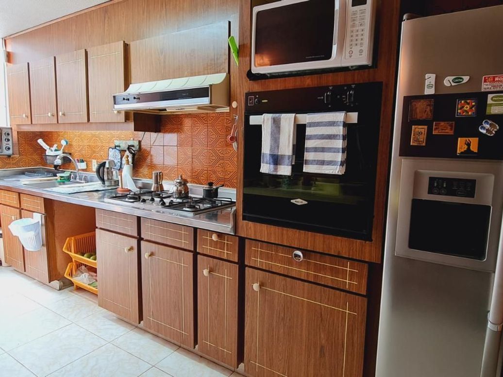 Casa de 3 alcobas en venta en Santa Barbara Central, Bogotá, 266 m² · foto 9 de 19