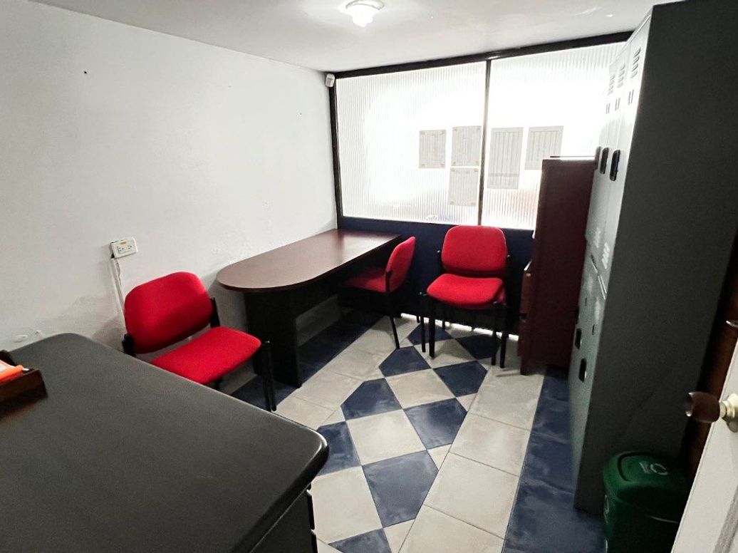 Casa de 4 alcobas en venta en Santa Barbara Central, Bogotá, 410 m² · foto 17 de 20