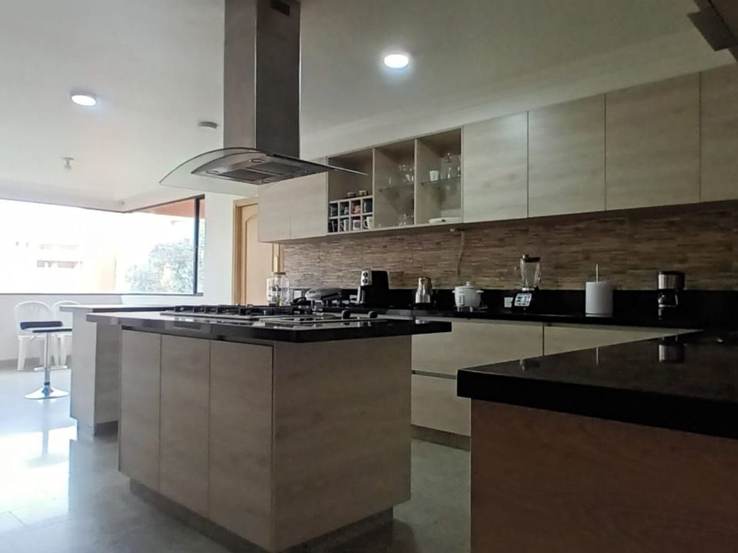 Apartamento de 4 alcobas en venta en La Acanada, Bogotá, 343 m² · foto 17 de 18