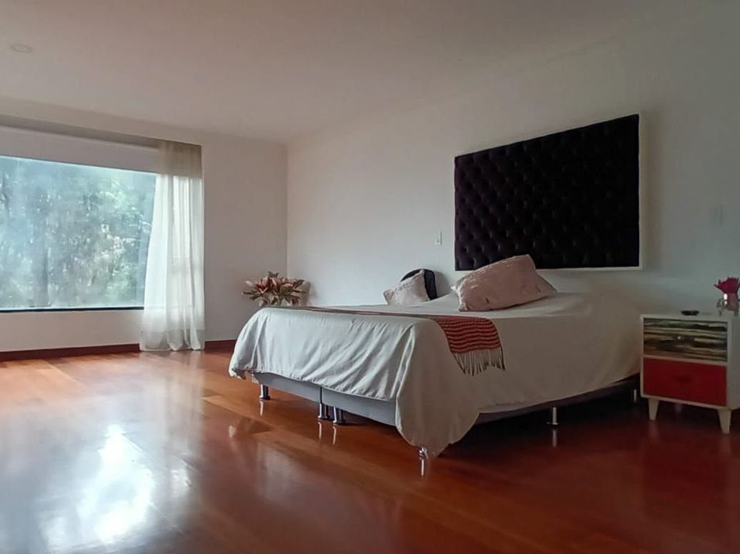 Apartamento de 4 alcobas en venta en La Acanada, Bogotá, 343 m² · foto 14 de 18