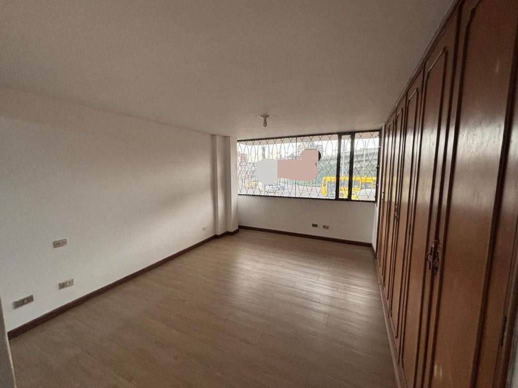 Apartamento de 3 alcobas en venta en Rincon Del Chicó, Bogotá, 125 m² · foto 9 de 13